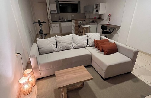 Villa Elisa Apartment | Cozy apartment for rent just 10 km from Asuncion's Microcenter