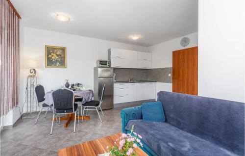 Sveti Vid-Miholjice Apartment | Cozy Apartment In Sveti Vid-Miholjice