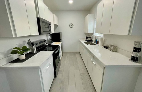 Harlingen Apartment | Cozy apartment in Harlingen Sleeps 8