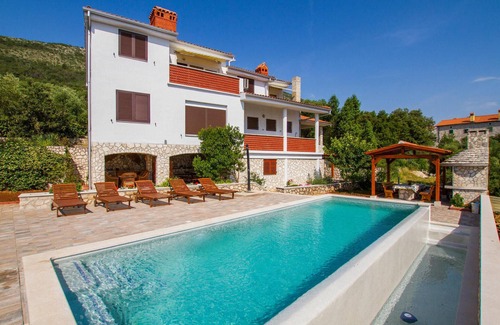 Ravni Apartment | Cozy apartment in Labin with WiFi