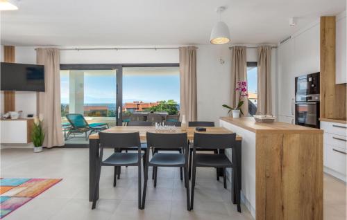 Milcetici Apartment | Cozy Apartment In Malinska
