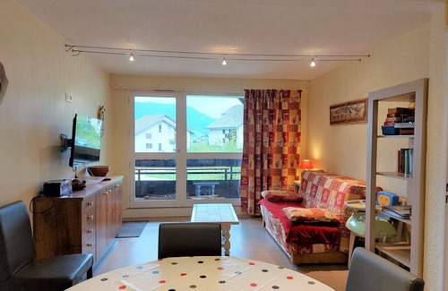 Meaudre Apartment | Cozy Apartment in Méaudre, 2 Bedrooms, Balcony, Close to Village Center, 1km from Ski Pistes