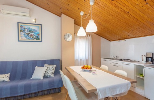 Municipality of Omisalj Apartment | Cozy apartment in Omisalj with WiFi