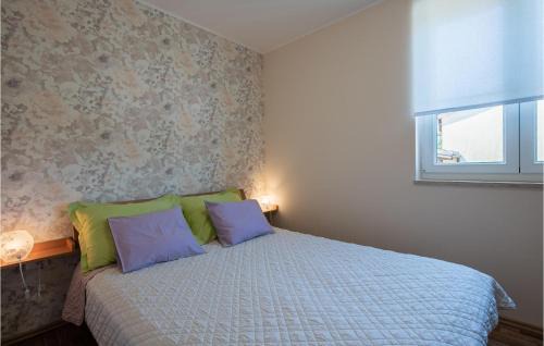 Porozina Apartment | Cozy Apartment In Porozina With Wifi