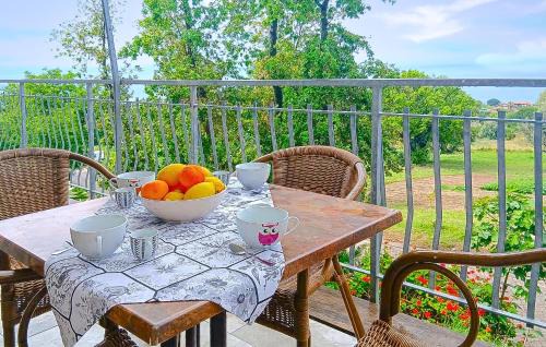 Santa Maria Apartment | Cozy Apartment In Ricadi With Wifi