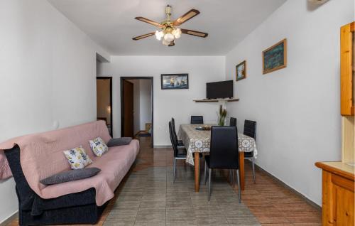 Sveti Juraj Apartment | Cozy Apartment In Sveti Juraj With Wifi