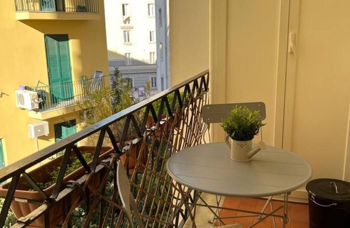 Arenella Apartment | Cozy apartment in the heart of the lively Vomero district