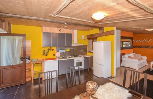 Verrayes Apartment | Cozy apartment in Verrayes with sauna