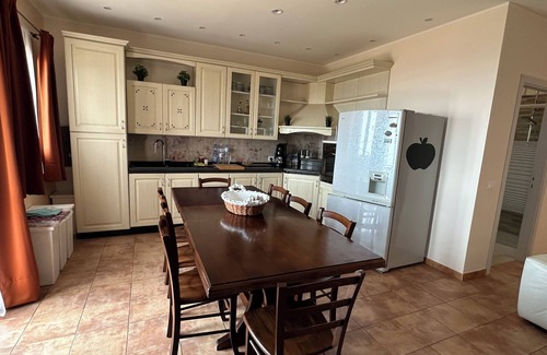 Zafferana Etnea Villa | Cozy apartment in villa located a few kilometers from Etna volcano.