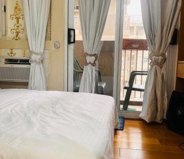 Pio del Pilar Apartment | Cozy apartment near Greenbelt Makati City