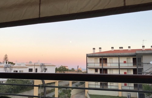 Telheiro Condo | Cozy apartment near the beach!