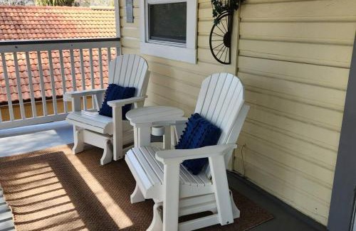 Downtown Dunedin Apartment | Cozy Apartment Overlooking Downtown and Park NO KIDS, NO PETS