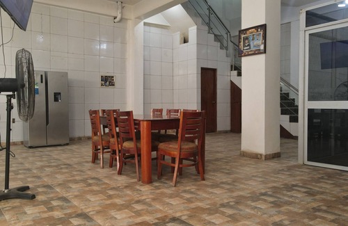 Calleria House | Cozy Apartment with AC, Kitchen & 3 bedrooms