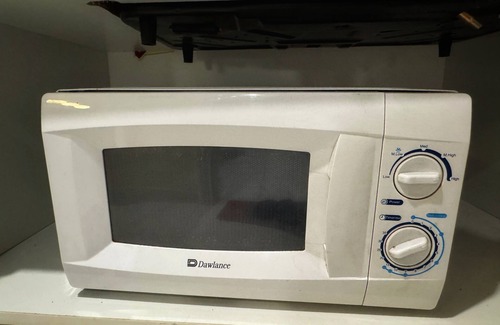 Bahria Town Apartment | Cozy Apartment with King Bed,