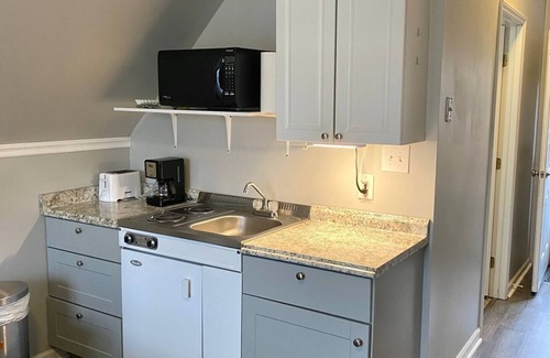 Ashley Oaks Apartment | Cozy Apartment with pool, hot tub and in a quiet neighborhood