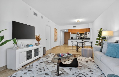 Downtown Miami Apartment | Cozy Apartment with Stunning View in Miami