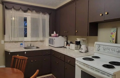 Saint John Apartment | Cozy apt in Center of Saint John NB