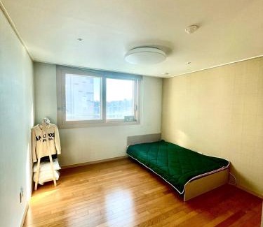 Oncheonjang House | Cozy APT with Home-Cooked Korean Meals