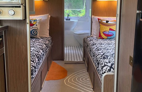 Hico House | Cozy Arlo the Airstream ❤️of New River Gorge National Park / Beside Brewery