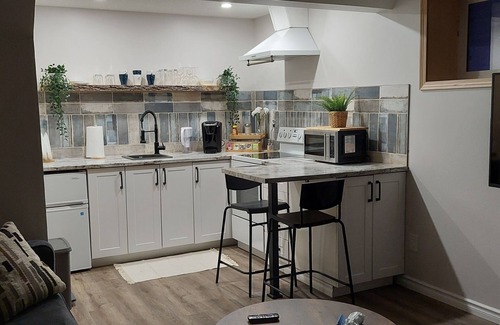 Cochrane Bed & Breakfast | Cozy basement suite near the mountains