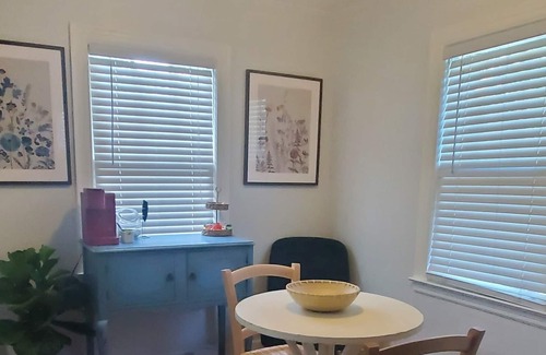 Biloxi Cottage | Cozy Beach Cottage 2 minutes from beach