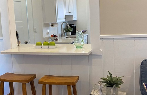 Gloucester House | Cozy Beach cottage walkable to Good Harbor and Long Beach