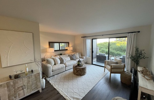 Alta Mesa Condo | Cozy Beach Get-away with Awesome City and Mountain Views