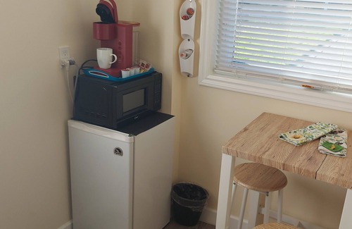 Saanich East House | Cozy bedroom