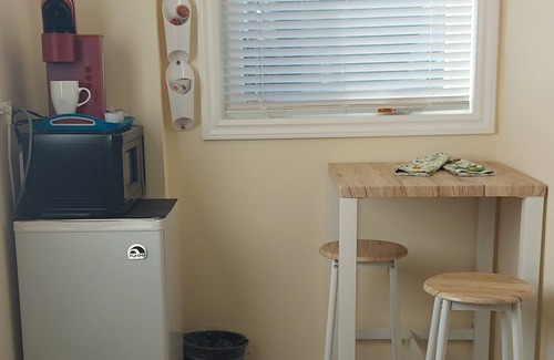 Saanich East House | Cozy bedroom