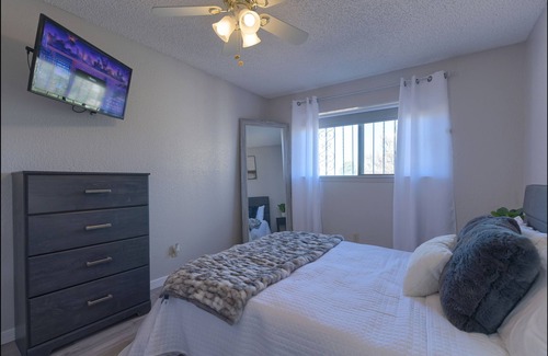 El Paso House | Cozy, boho-inspired 3bd townhome
