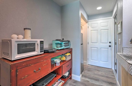 Trailer Estates House | Cozy Bradenton Vacation Home - 7 Mi to Beach