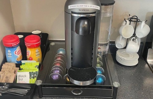 Manassas House | Cozy, bright 2BD w/yard, close to DT-bikes avail!