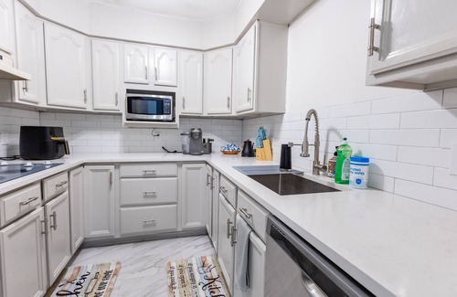 Watauga House | Cozy & Bright Getaway Home. Perfect Family Escape