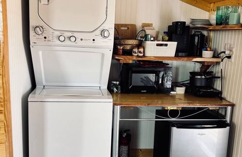 Jasper House | Cozy Bungalow at the Top of the Canyon