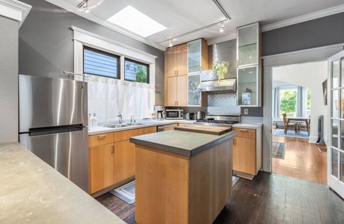 Minor House | Cozy Bungalow in Capitol Hill