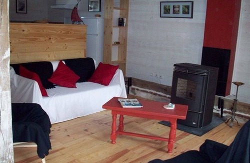 Douchy Cottage | Cozy Countryside Cottage with Spacious Garden – Sleeps 4-5