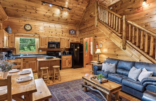 Gatlinburg - Pigeon Forge Cabin | Cozy Cabin, Game Room, Hot Tub, Firepit, Theater Room