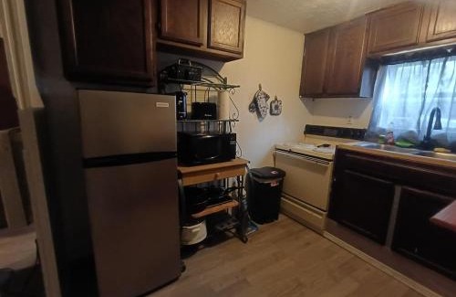 Gladwin House | Cozy Cabin Getaway Close to Town