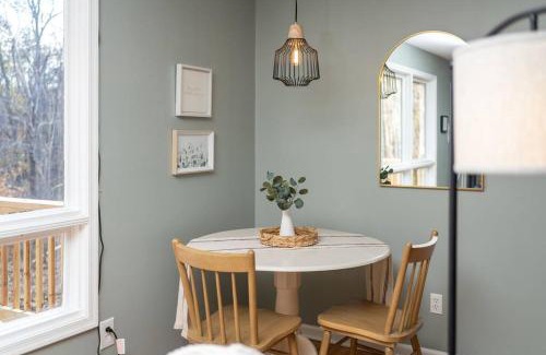 Andersonville House | Cozy Cabin - Hot Tub - State Park - Near Lake