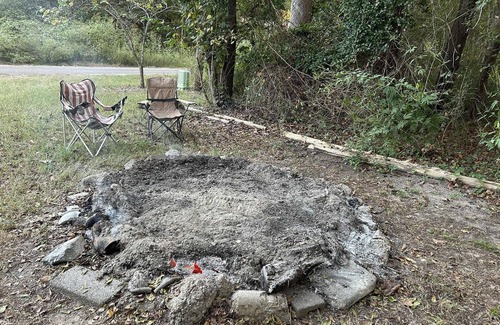 Murchison Cabin | Cozy cabin in gated Lake community.