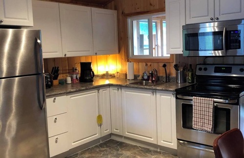 Grand Beach Cabin | Cozy Cabin in Grand Beach.