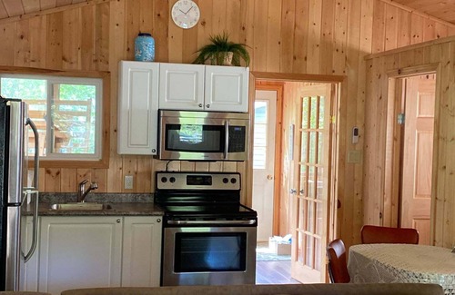 Grand Beach Cabin | Cozy Cabin in Grand Beach.