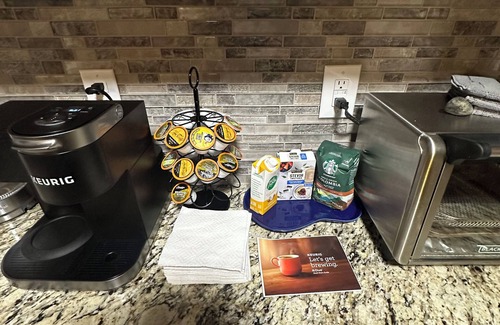 Bella Vista Cabin | Cozy cabin in serene Bella Vista with WiFi and AC