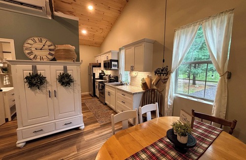 Baldwin Cabin | Cozy Cabin in the woods 1-bedroom, 1-loft. NearRiversLakes&Trails,Fishing,Hiking