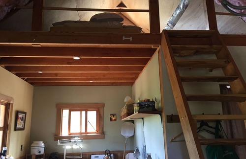 Shawnigan Lake Bed & Breakfast | Cozy Cabin on a small Off Grid Homestead