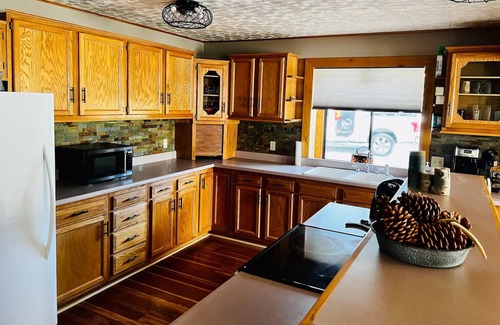 Whitepine Cabin | Cozy Cabin/Private fishing on Chalk Creek