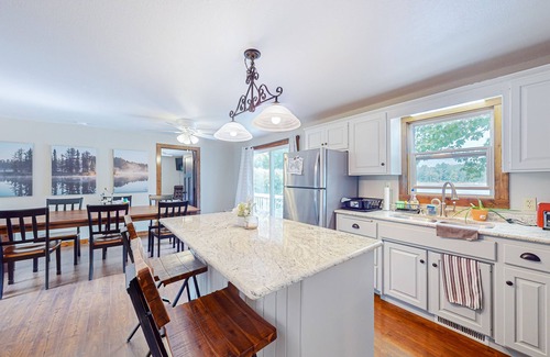 Deerwood Cabin | Cozy cabin with lake access and privacy