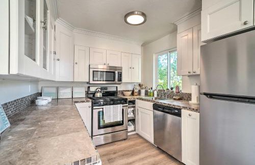 Santa Barbara Apartment | Cozy Cali Condo, Walk to Summerland Beach!