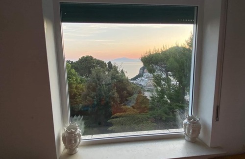 Marina Grande Apartment | Cozy Caprese house with breathtaking views of the island