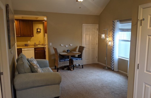 Erie House | Cozy Carriage House in beautiful Erie Colorado